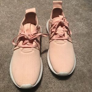 Adidas women’s Baby Light Pink Tennis Shoes 7.5